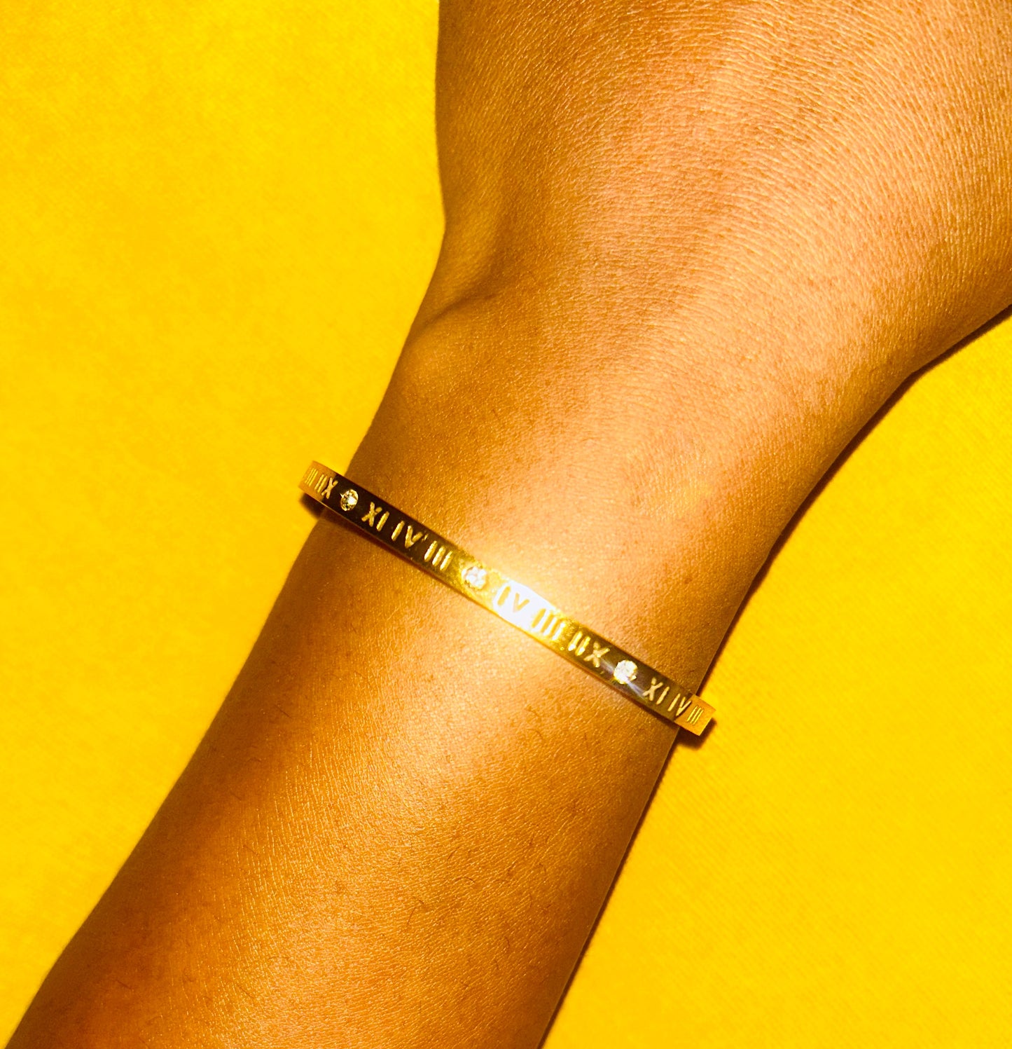 Roman Numeral Bracelet 18K Gold Plated